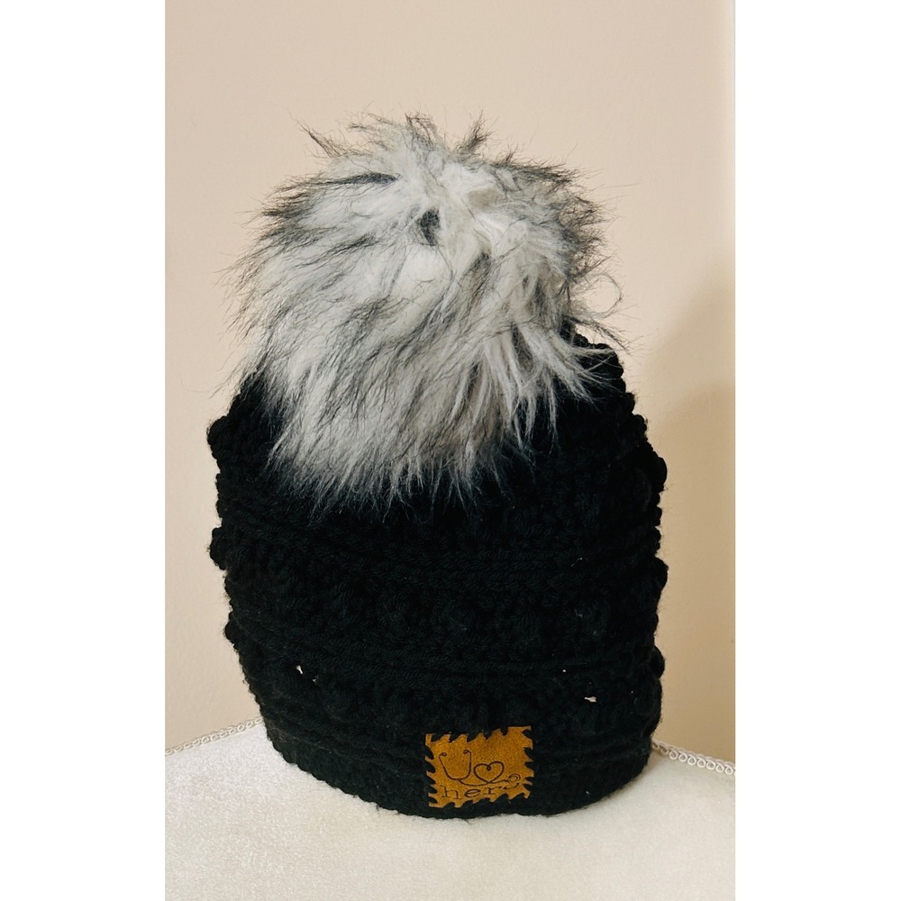 U Hero Beanie Knit Faux Fur Pom OS Black Excellent Nurse Core